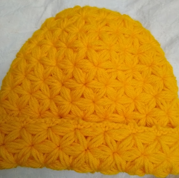 Jasmine stich handmade cozy hat - Picture 6 of 16